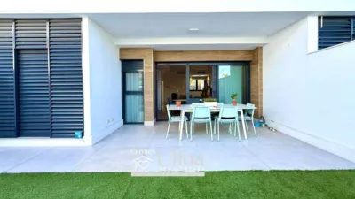 Semi-detached house in Vistahermosa photo 3