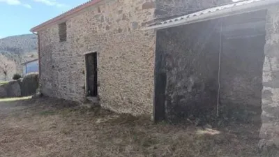 Chalet on Calle Regueira S-N photo 9