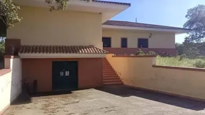 Rustic House in El Castillo de Las Guardas photo 5