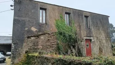 Casa – Teixeiro, O Carregal, A Restreba - Más