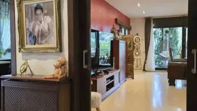 Chalet on Carrer del Llobregat photo 10