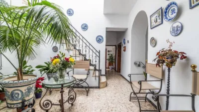 Chalet in Carmona photo 2