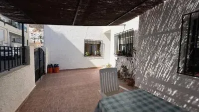 Casa adosada en calle de la Constitución photo 2