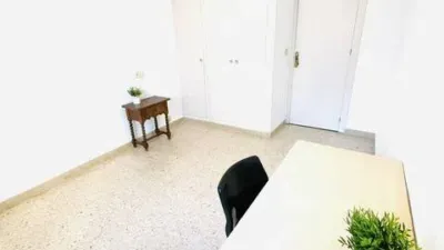 Apartment on Pasos de Santiago Street photo 27