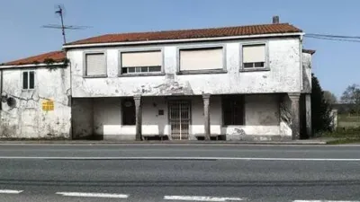 Casa – O Pedrouzo, A Igrexa - Vista 2
