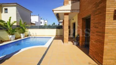 House in Castelló d'Empúries photo 4