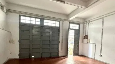 Local comercial en venta en Calle de Antonio Viñes - Más