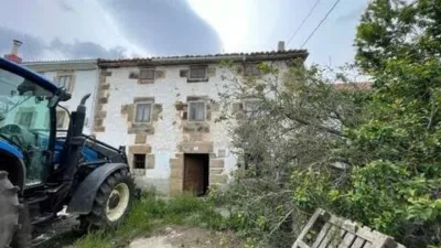 Rustic house on Santa Cruz Street photo 3