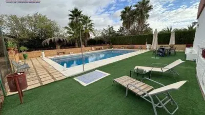 Chalet in Puente Genil photo 2