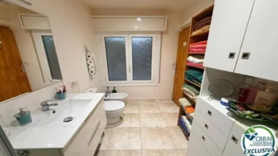 Apartment on Carrer de Madrid photo 18
