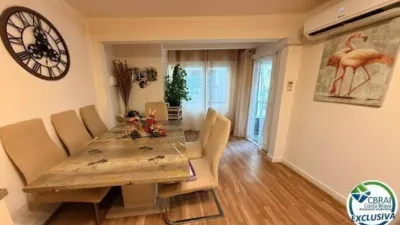 Apartment on Carrer de Madrid photo 3