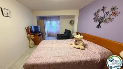 Apartment on Carrer de Madrid photo 12