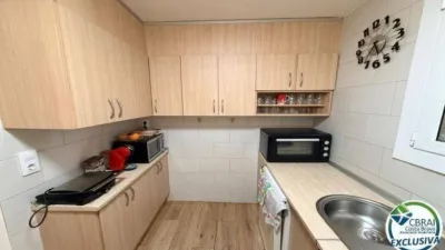 Apartment on Carrer de Madrid photo 9