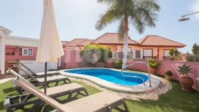 Chalet en Adeje photo 2