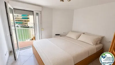 Apartment on Carrer del Cap de la Gola photo 9
