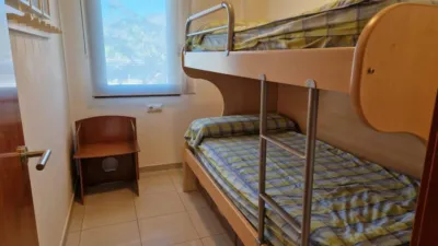 Apartment on Carrer de Joanot Martorell photo 21
