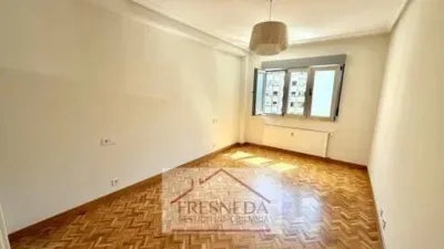 Piso en alquiler en Calle de Guillermo Estrada, Buenavista-El Cristo (Oviedo) de 1.500 €<span>/mes</span>