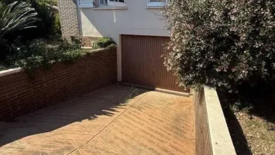 Chalet en Carrer del Garbí photo 2
