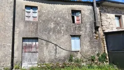 Semi-detached house on Calle Vigo photo 5