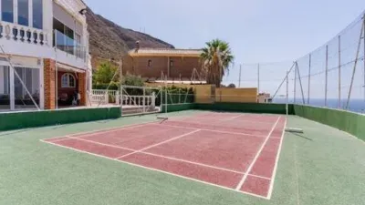 Chalet on Calle Soledad, No Number photo 10