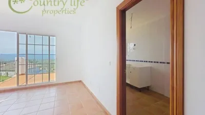 Townhouse in Alcaucín photo 5