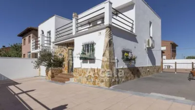 Chalet in Villanueva de la Torre photo 2