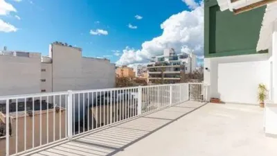 Penthouse on Carrer de Furió photo 6