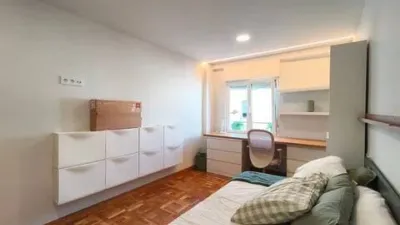 Piso en alquiler en Calle de José María Beobide, Iturrama-Azpilagaña (Pamplona - Iruña) de 1.400 €<span>/mes</span>