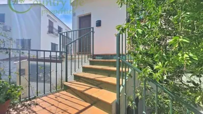 Townhouse in Alcaucín photo 2