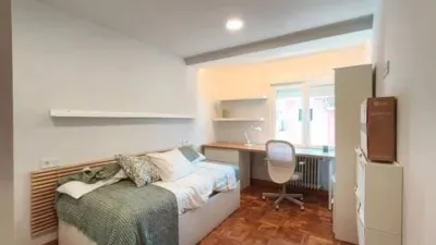 Piso en alquiler en Calle de José María Beobide, Iturrama-Azpilagaña (Pamplona - Iruña) de 1.400 €<span>/mes</span>