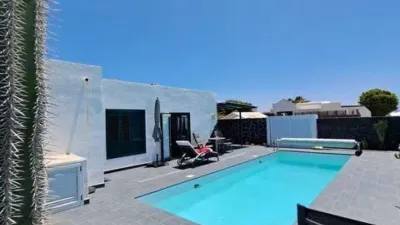 Chalet en calle de las Palmeras photo 3