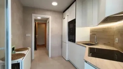 Piso en alquiler en Calle de José María Beobide, Iturrama-Azpilagaña (Pamplona - Iruña) de 1.400 €<span>/mes</span>