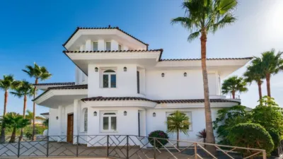 House in Urbanizations photo 7