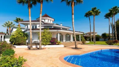 House in Urbanizations photo 2