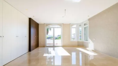 House in Urbanizations photo 32