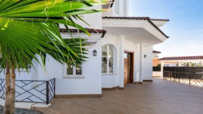 House in Urbanizations photo 8