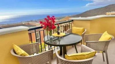 Apartment for sale in Roque del Conde Street photo 3