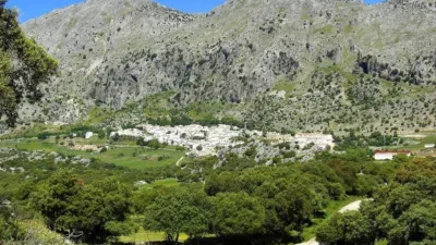 Rustic house in Villaluenga del Rosario photo 15