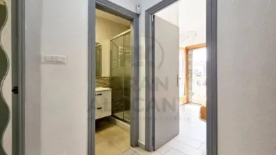 House at 8 Rio Turia Street photo 15