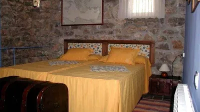 Rustic house in Villaluenga del Rosario photo 5