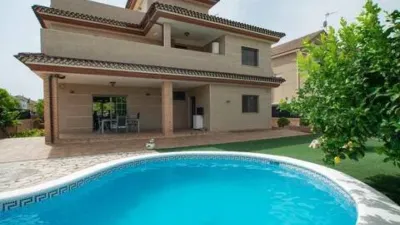 Chalet on Carrer de Tavernes de la Valldigna photo 4