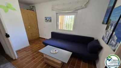 Apartment in Carrer de Salins photo 8