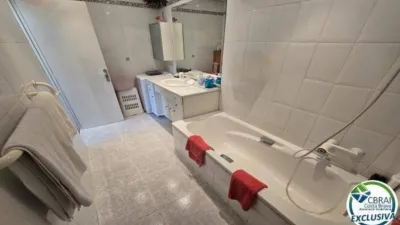 Apartment in Carrer de Salins photo 22