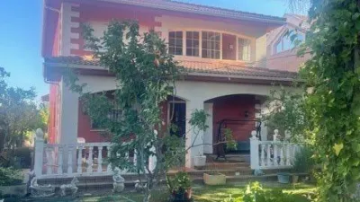 House in Aldeamayor de San Martín photo 2