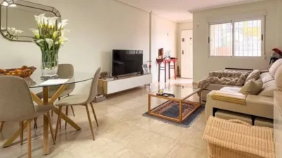 Terraced House in Los Arenales del Sol photo 5