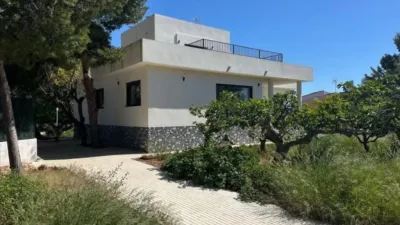 Villa in Los Girasoles photo 8