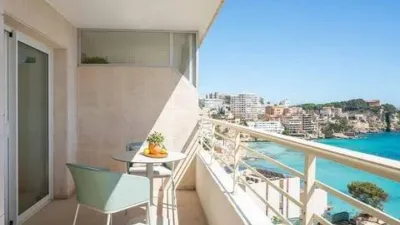 Apartment on Carrer de Nicolau Alemany photo 2