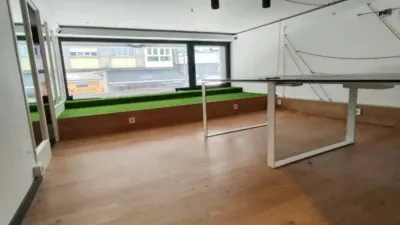 Local comercial en alquiler en Santiago de Compostela - Vista 2