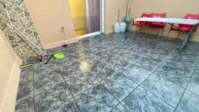 Piso en Llefià-Artigues photo 28