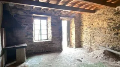 Casa – Paderne, Paderne de Abaixo - Més